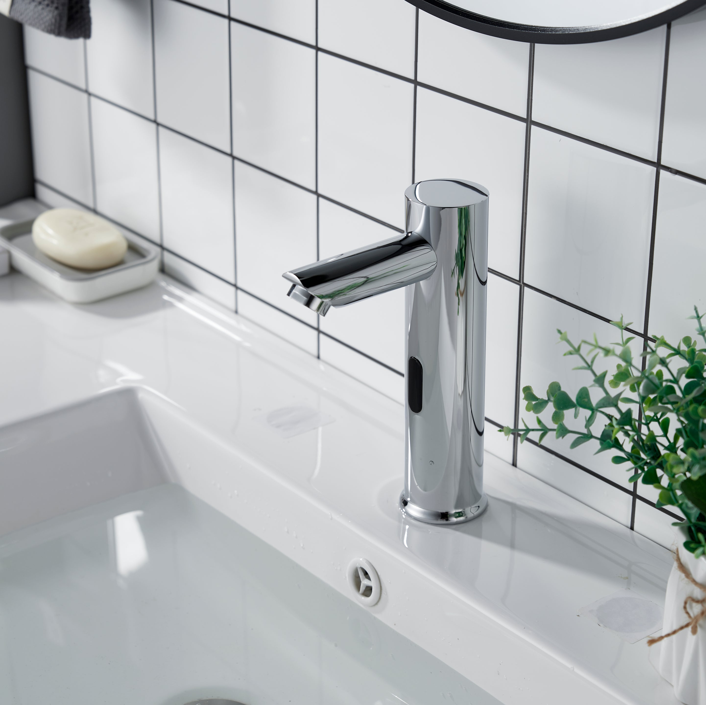 Forious Max Black Touchless Bathroom Sink Faucet