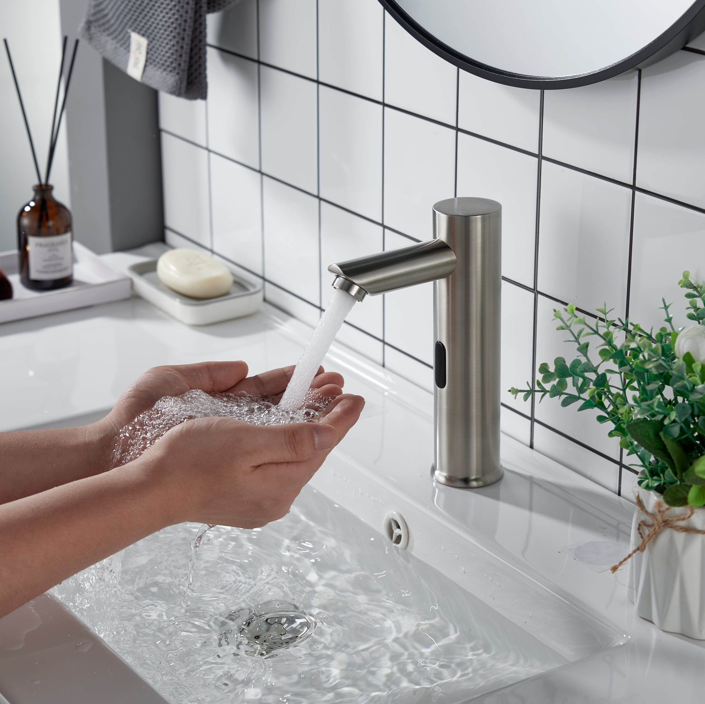 Forious Max Black Touchless Bathroom Sink Faucet